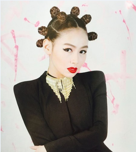 Танигдахын аргагүй өөрчлөгдсөн жүжигчин А.Ганчимэгийн зургаас